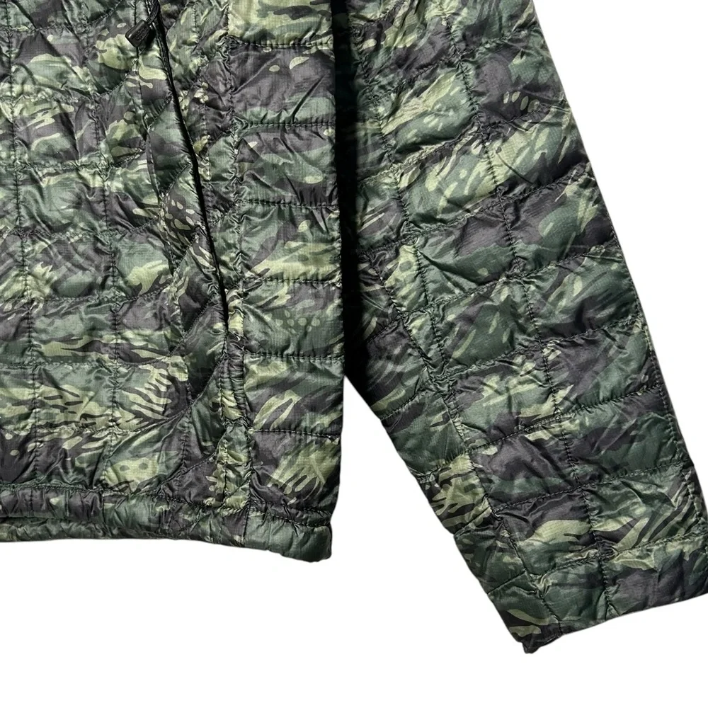 The North Face ThermoBall Camo Puffer Jacket Lightweight Men’s Medium